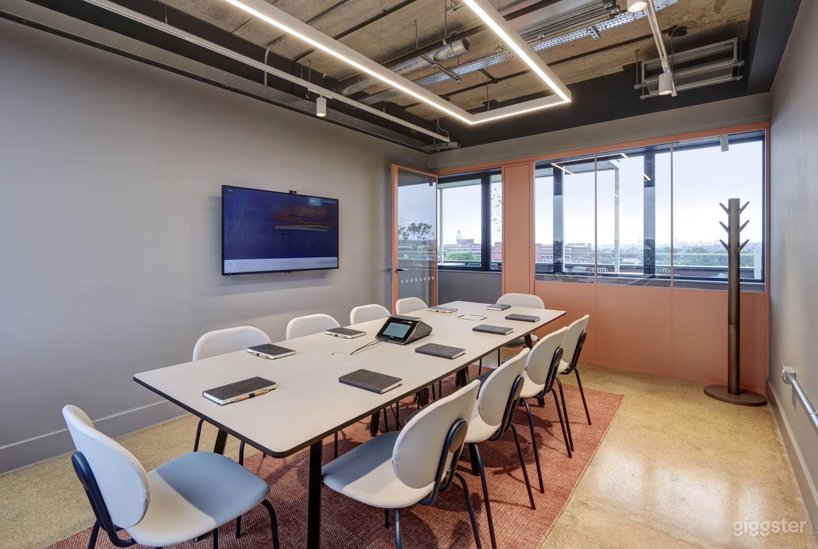 Wood Green 5M2 Photo 2