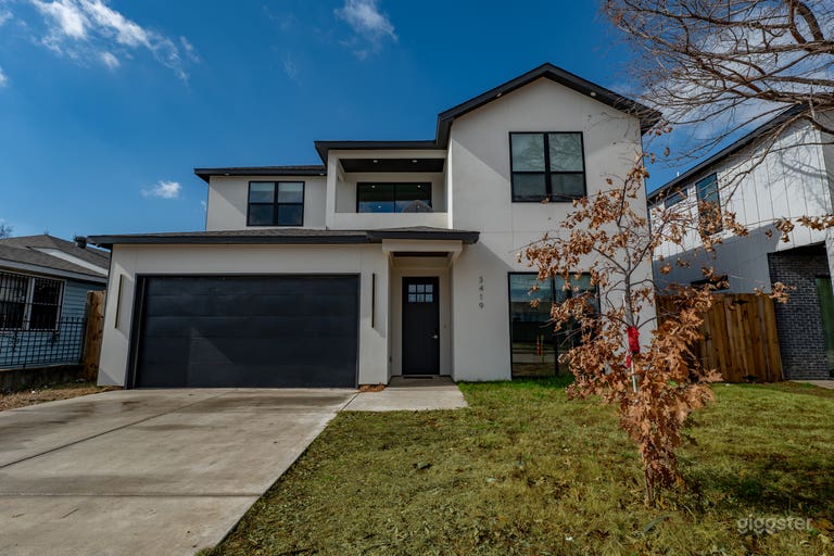  Pool 4 bedroom Luxury Home perfect for events 