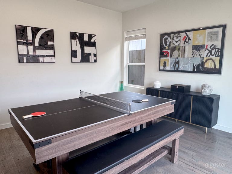  Pool 4 bedroom Luxury Home perfect for events 