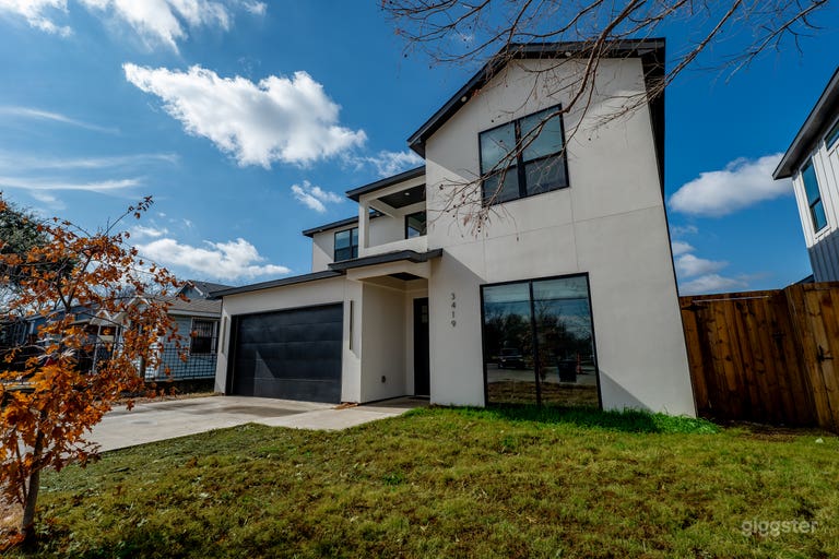  Pool 4 bedroom Luxury Home perfect for events 