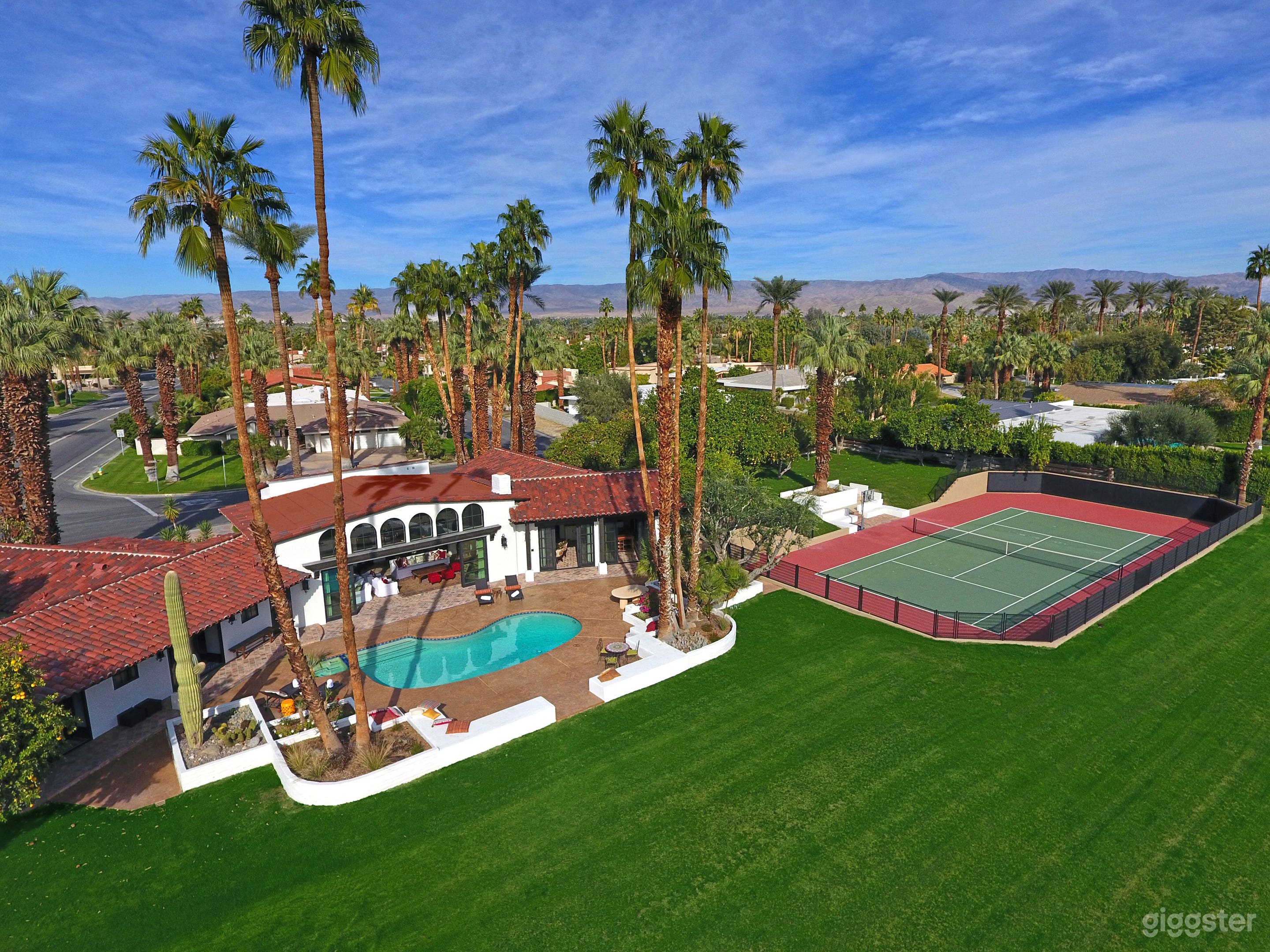 Estate property in Indian Wells, California Photo 1