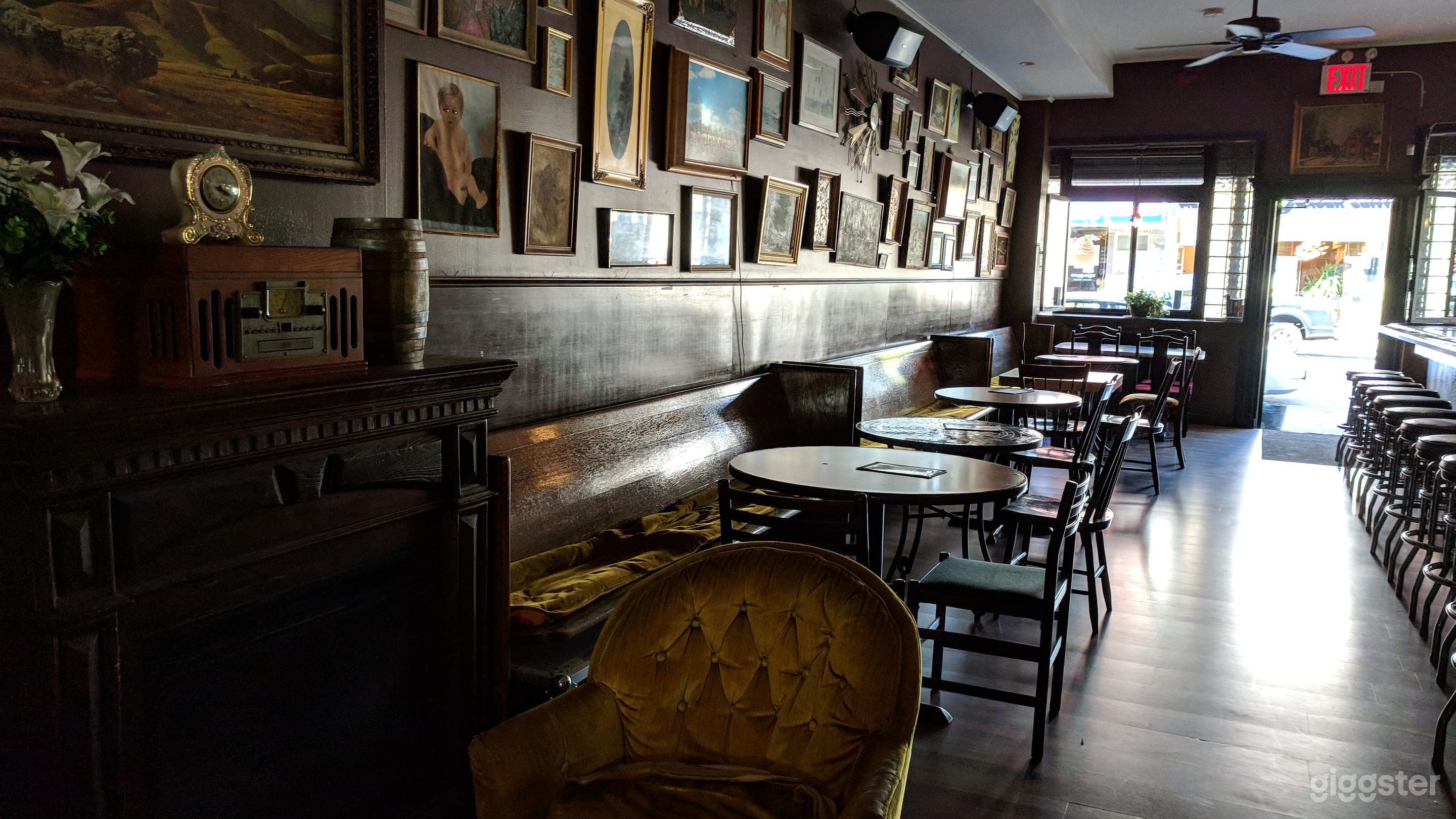 Grandma Chic at a Brooklyn Dive Bar Photo 3