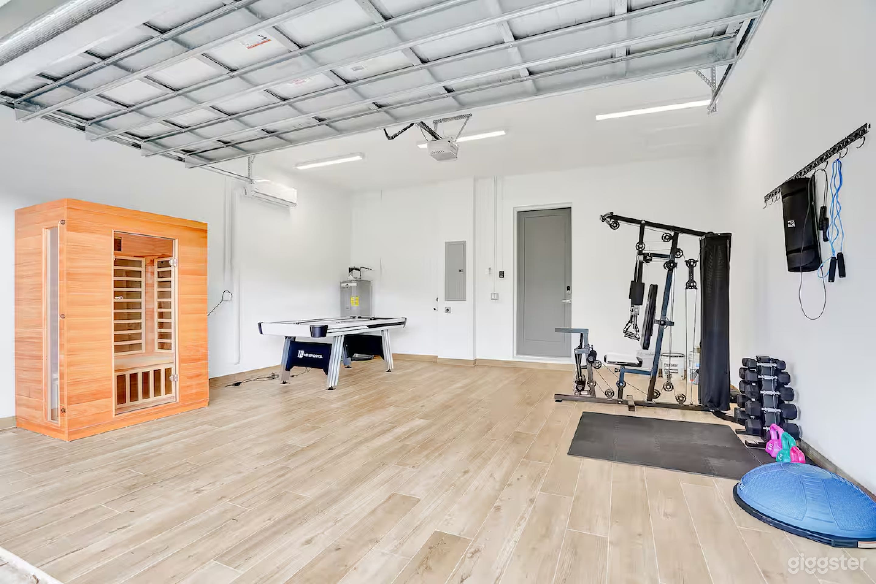 The Secret Garden - Stunning Luxurious Villa Photo 4