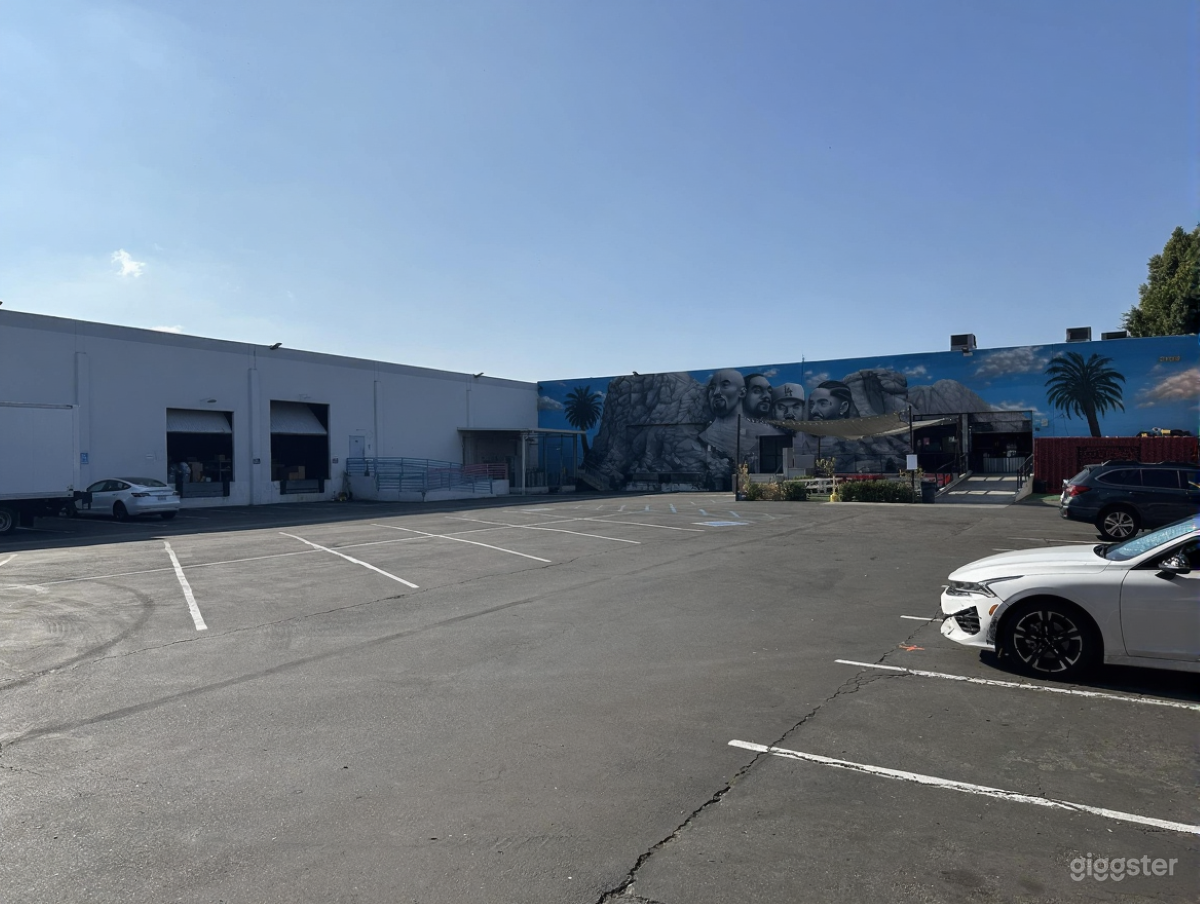 10,000 sq. ft. Industrial Outdoor Event Venue Photo 4