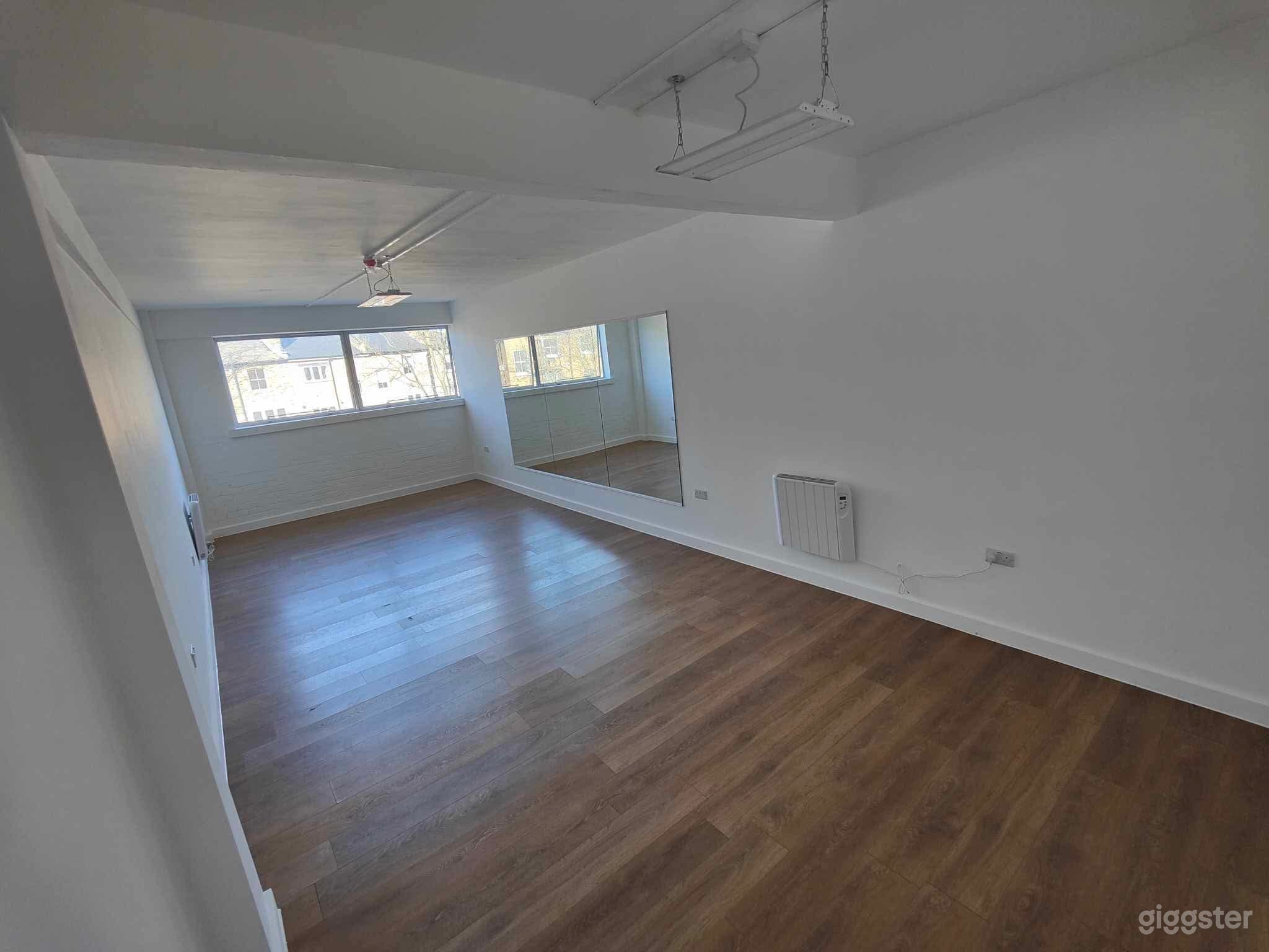 Dance Rooms Dalston studio 1 Photo 2