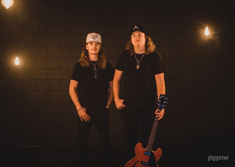  13+ Sets || Creative Film and Photo Studio  