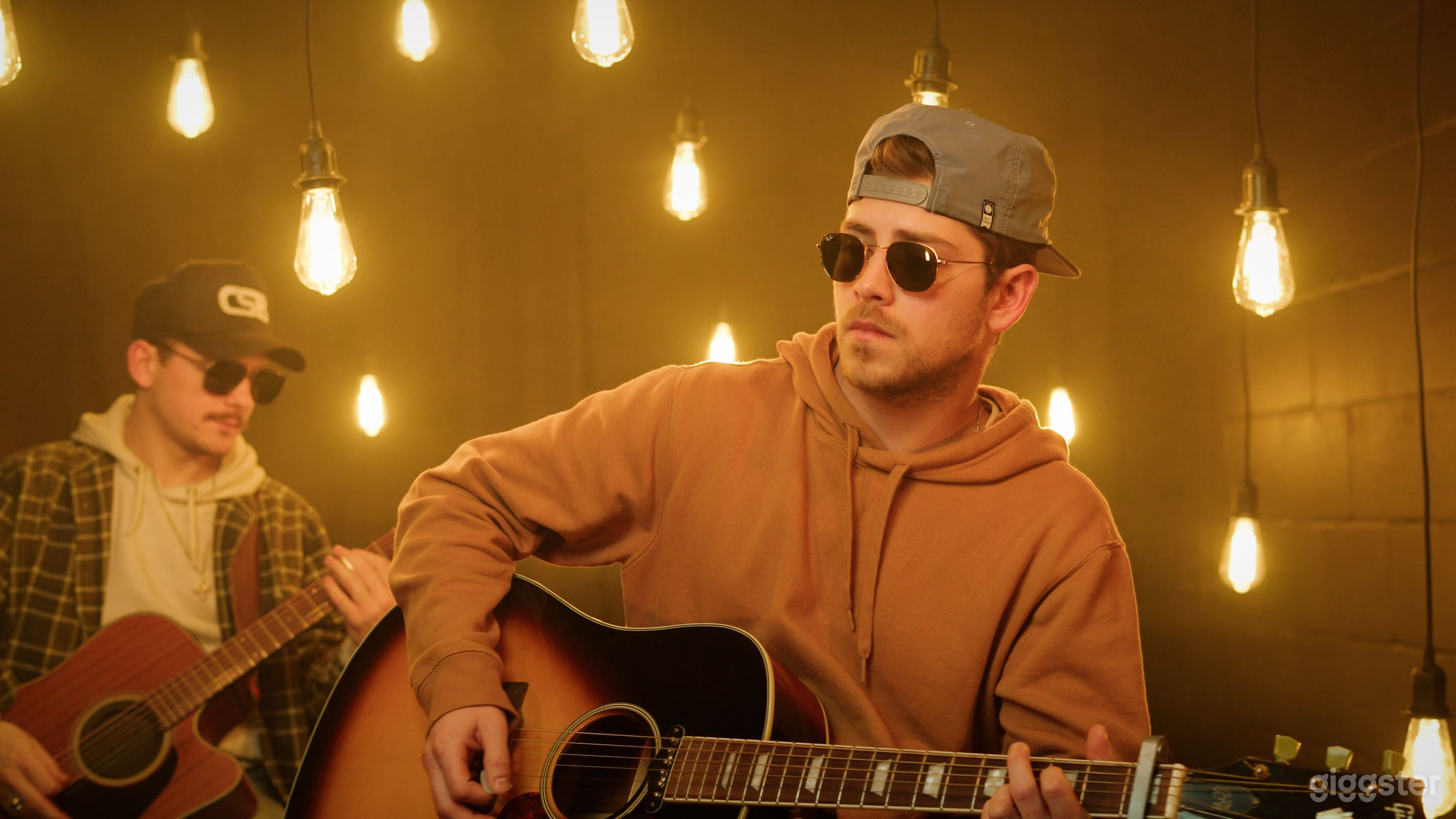 13+ Sets || Creative Film and Photo Studio  Photo 1