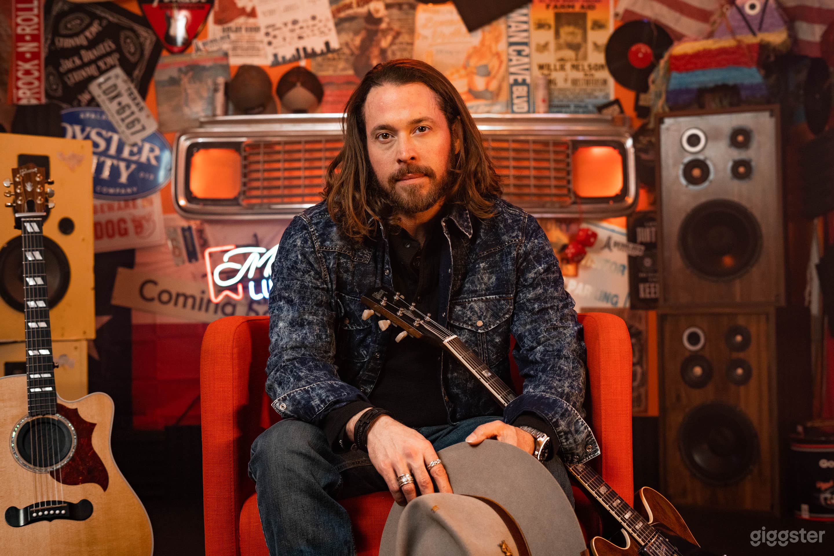 13+ Sets || Creative Film and Photo Studio  Photo 4