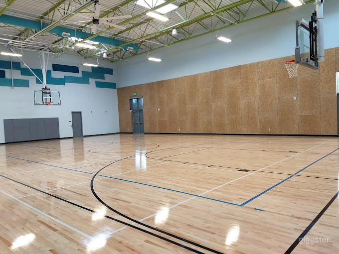 Large Gymnasium Photo 2