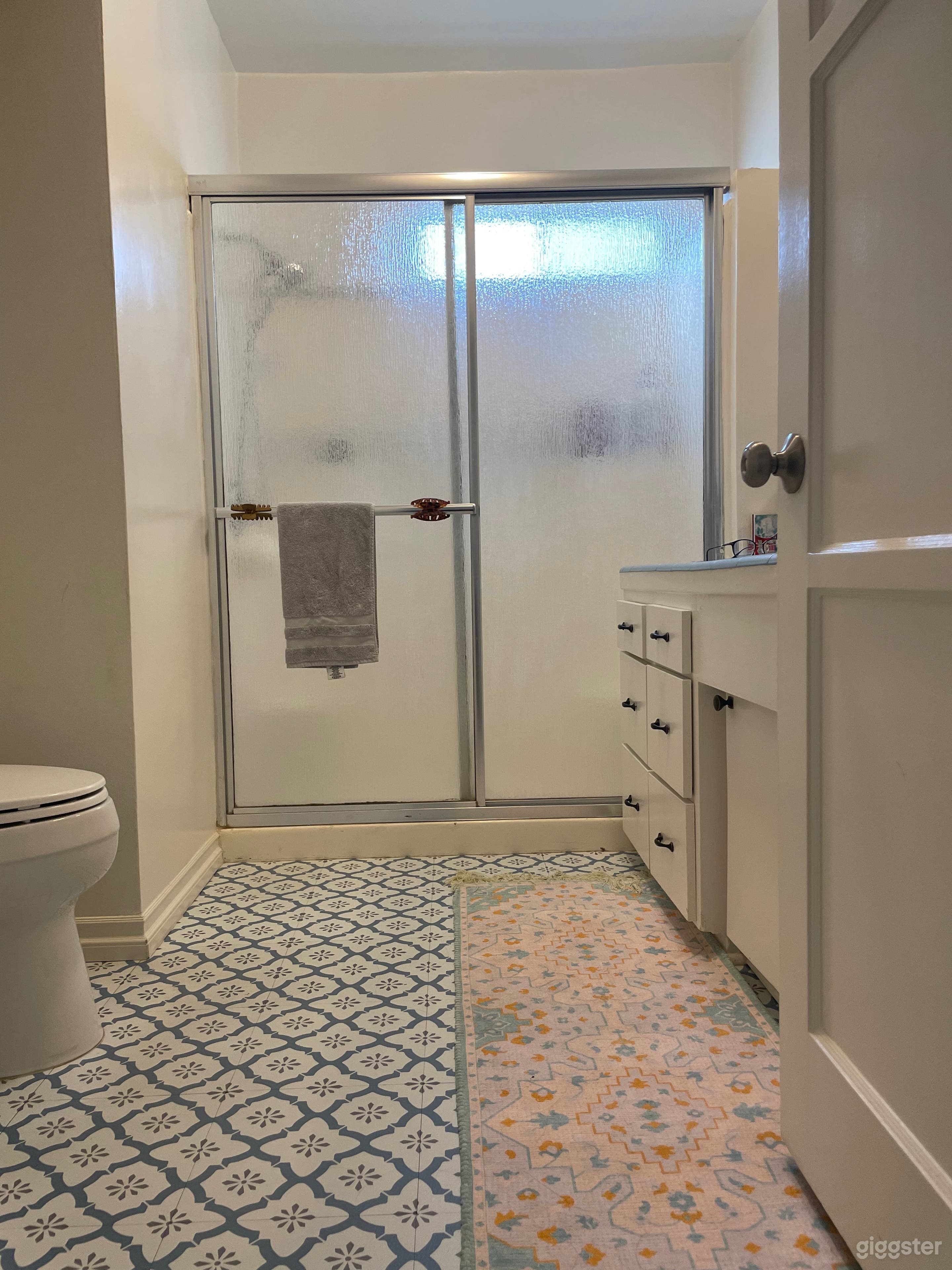 Charming 1940s Duplex Apartment Building  Photo 3