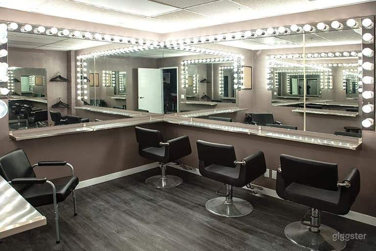  Studio 6 - DAYLIGHT PHOTO STUDIO  