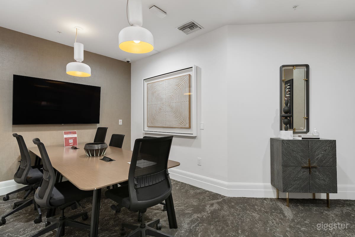 Stylish Executive Conference Room (Etiwanda Falls) Photo 2