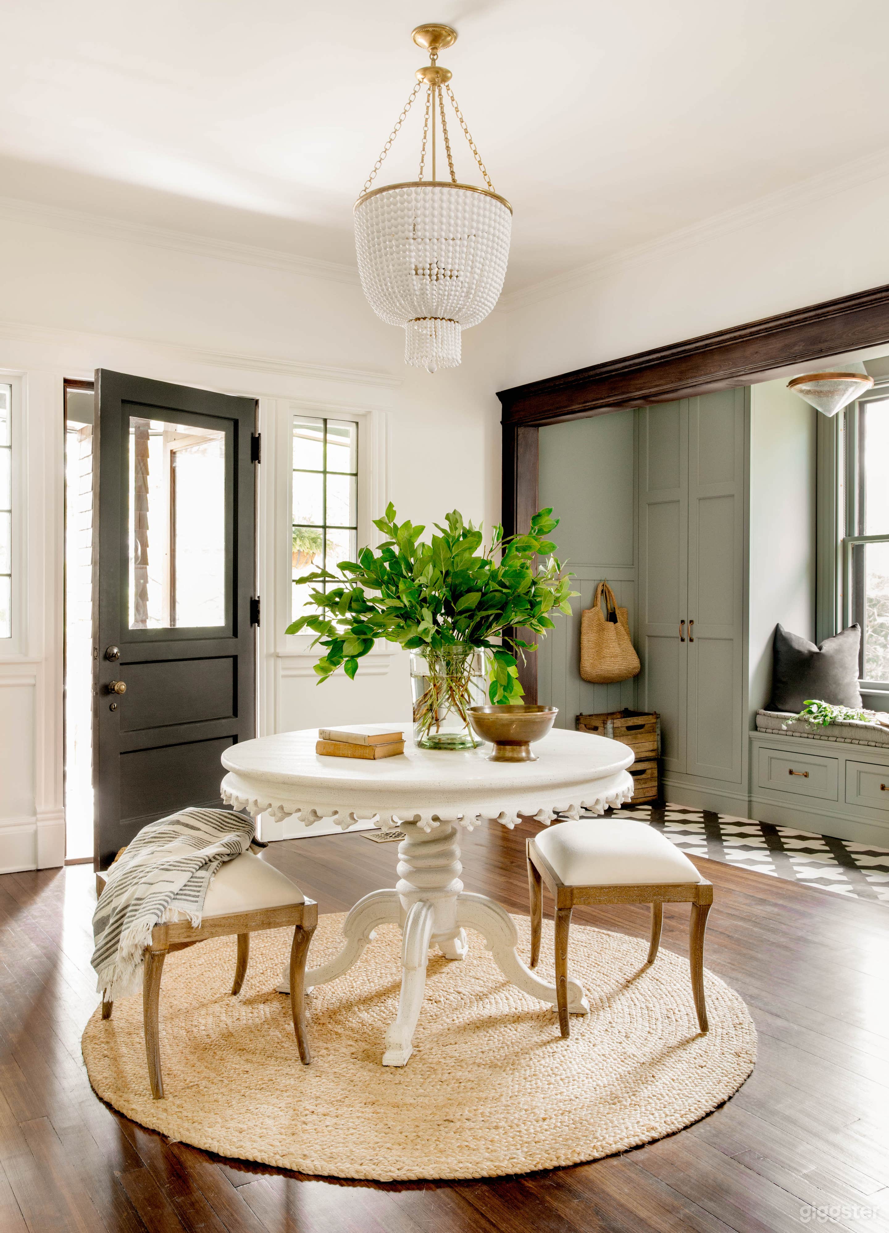 Gorgeous Craftsman Home Along Hudson River Photo 2