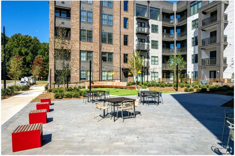  Spacious & Contemporary Coffeehouse 