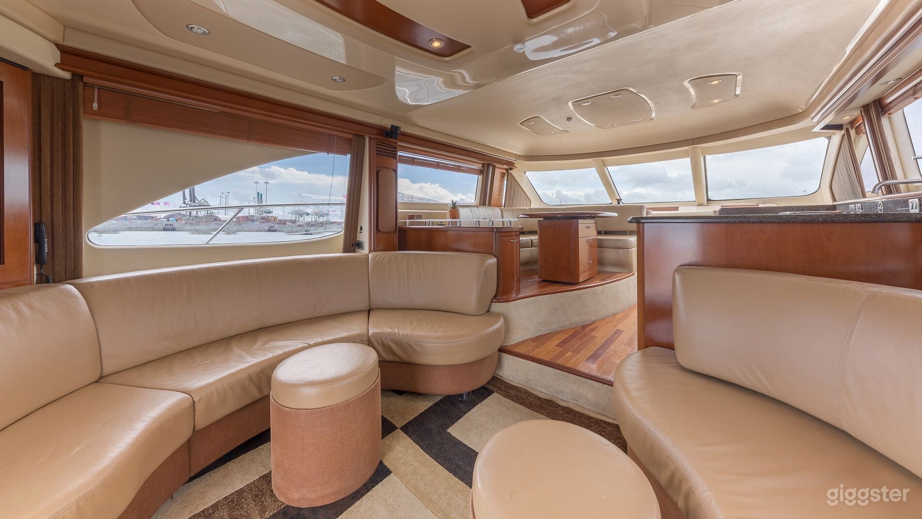 Unique 60FT SEA RAY FLY BRIDGE Party Yacht Space Events Photo 3