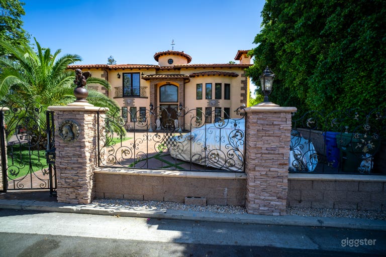  Versailles-Inspired Film Location 