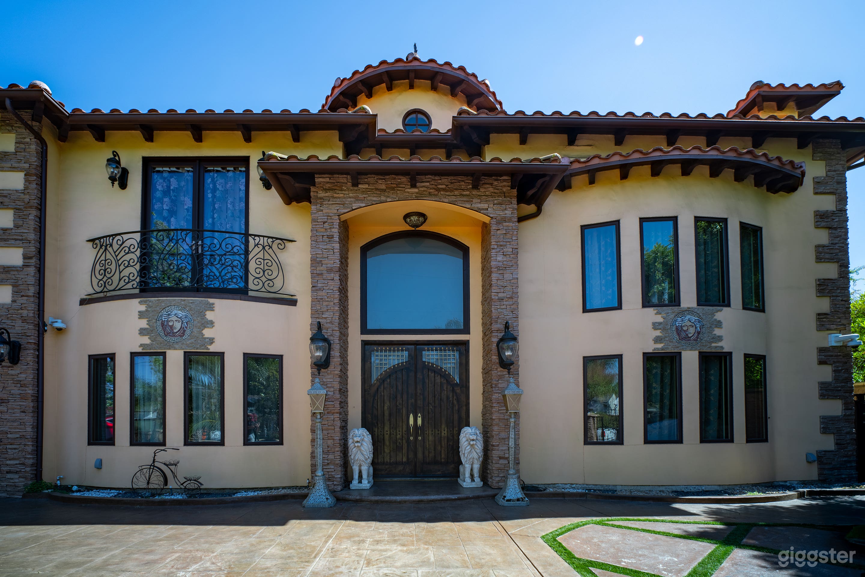 Versailles-Inspired Film Location Photo 1