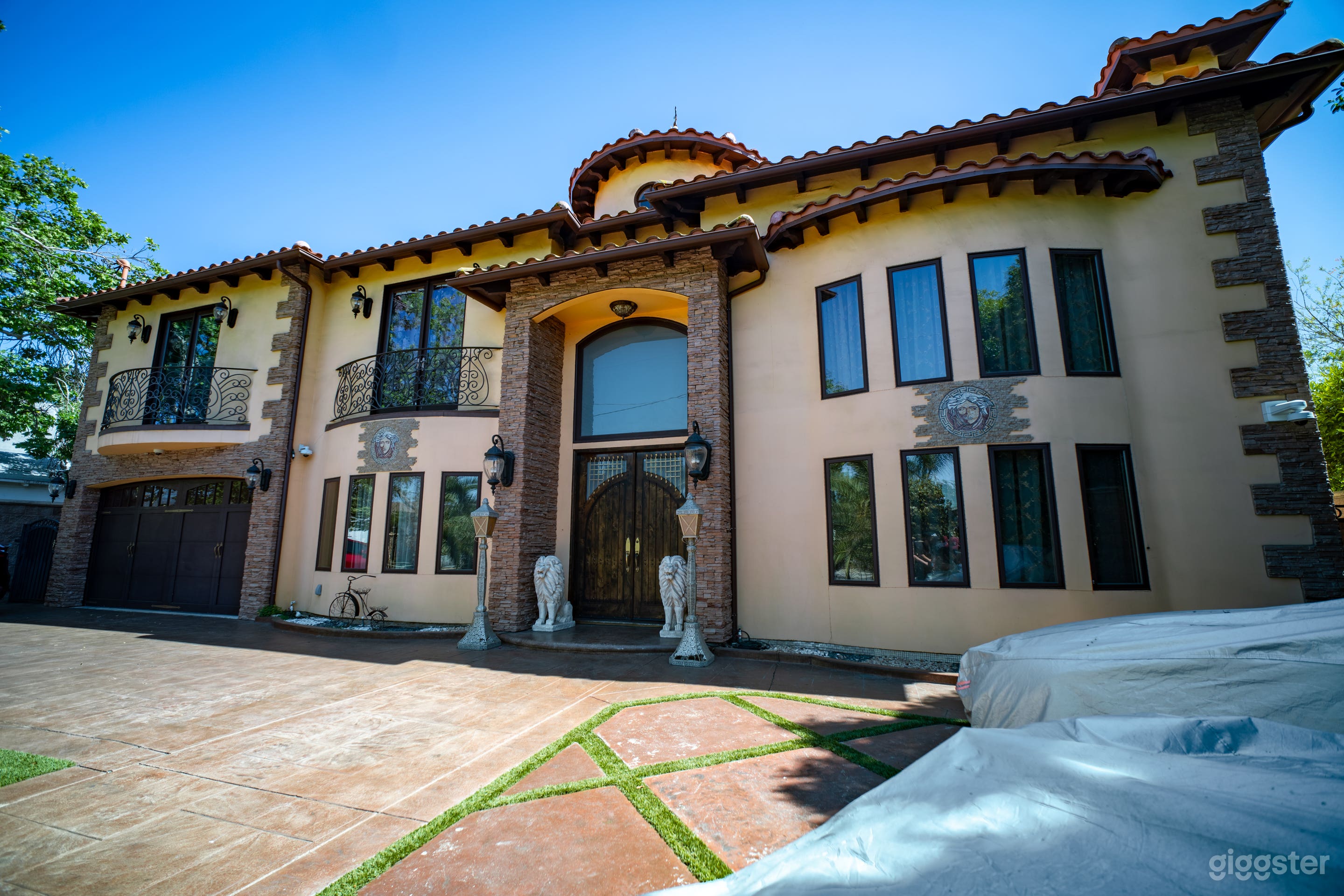 Versailles-Inspired Film Location Photo 3