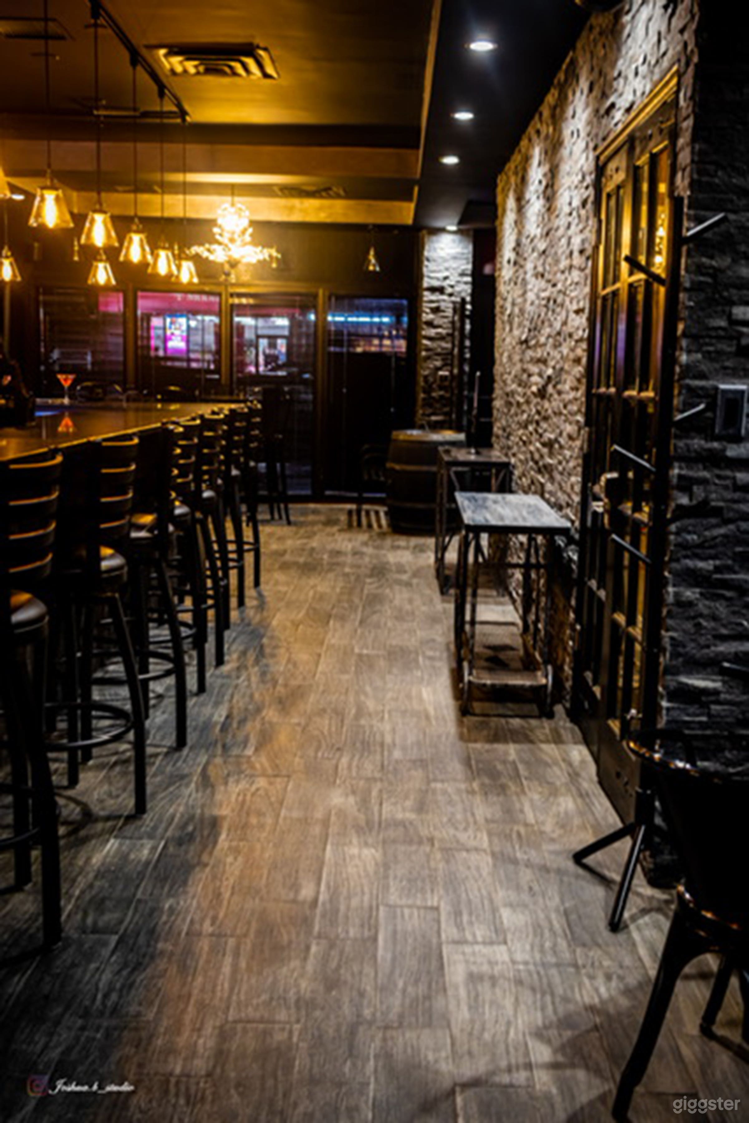 1st Fl - Cocktail Bar - 22 Seats