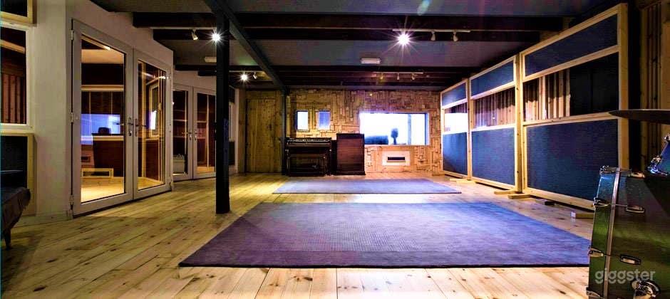 Music Studio in Newcastle Photo 1