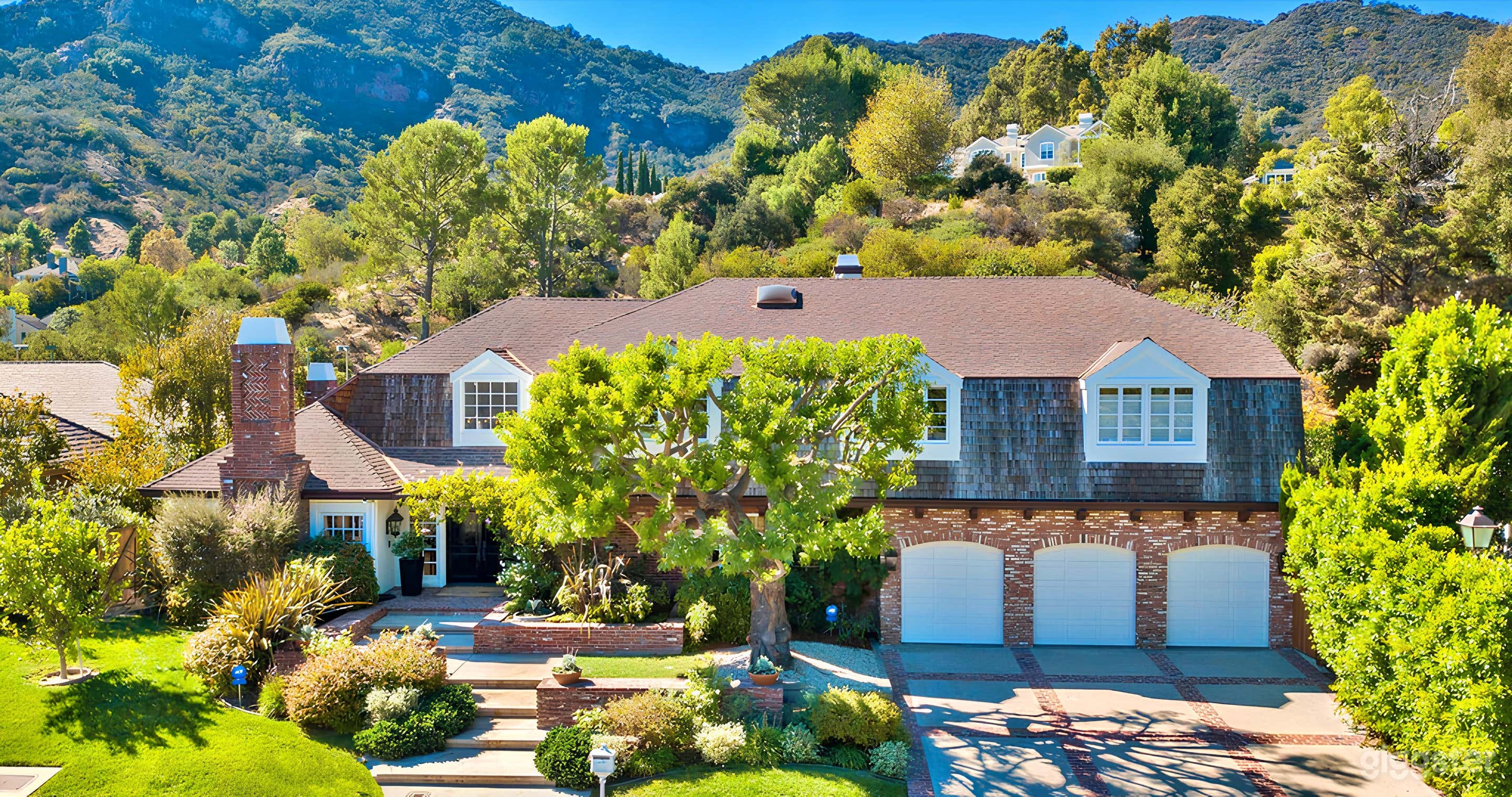 Elegant Remodeled Haven Photo 1