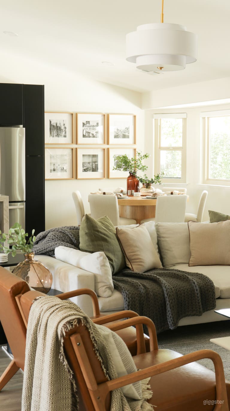  Designer Oasis Home with Stunning Pool 