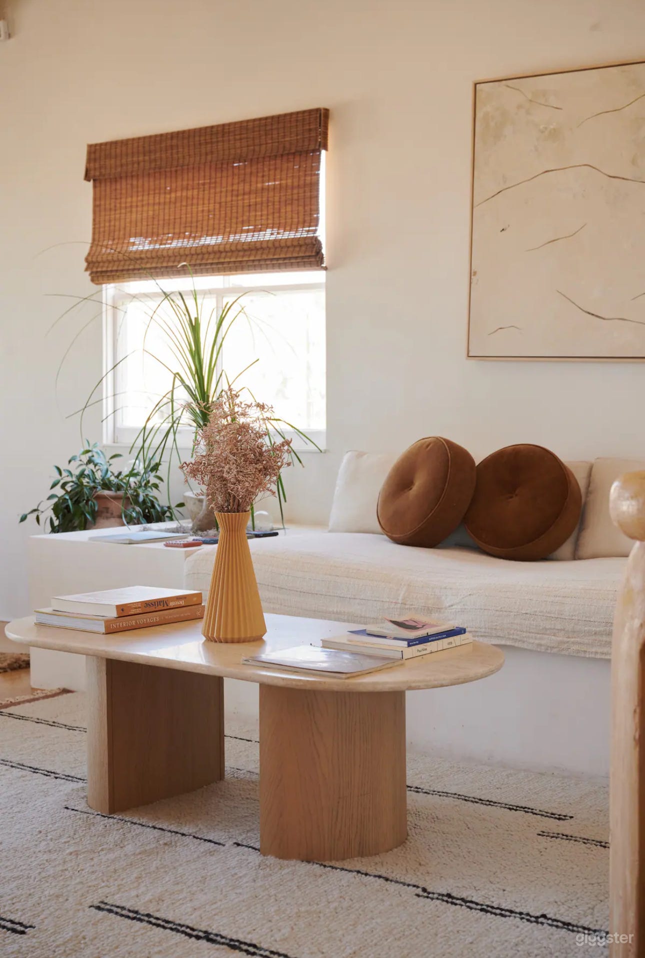 European style desert home Photo 4