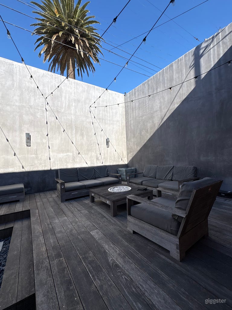  Event + Production Space in the Heart of LA 