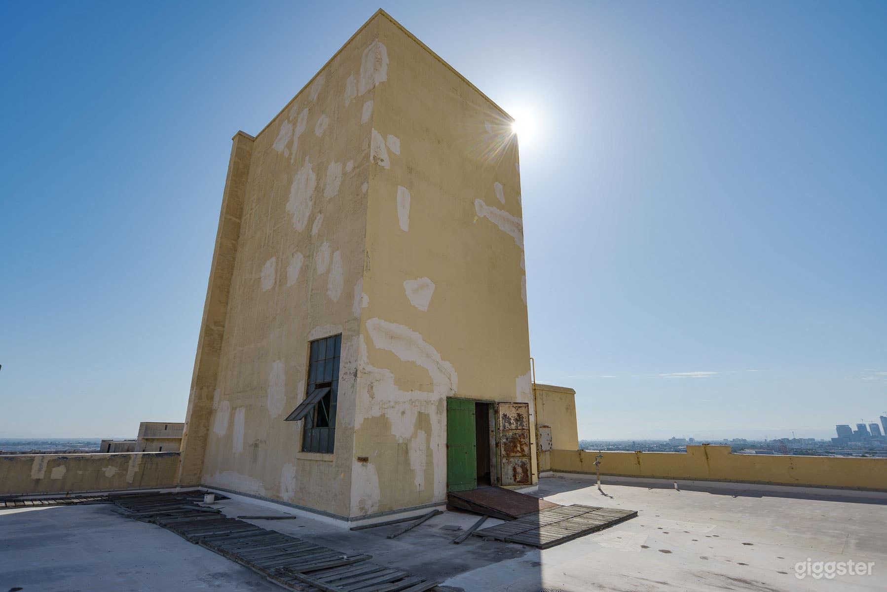 Raw Rooftop with Gorgeous View Photo 3