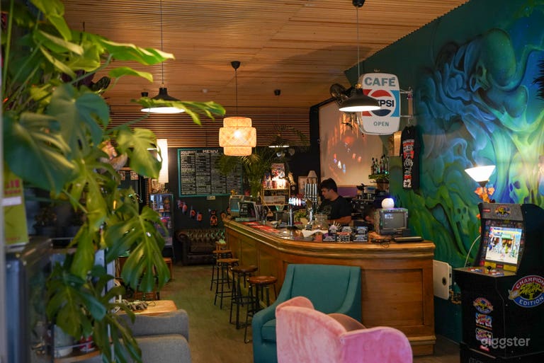  Unique retro videogame and bar & Club space 