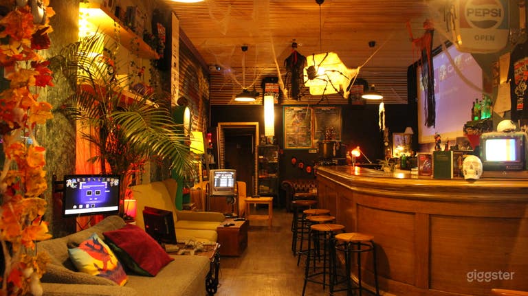  Unique retro videogame and bar & Club space 