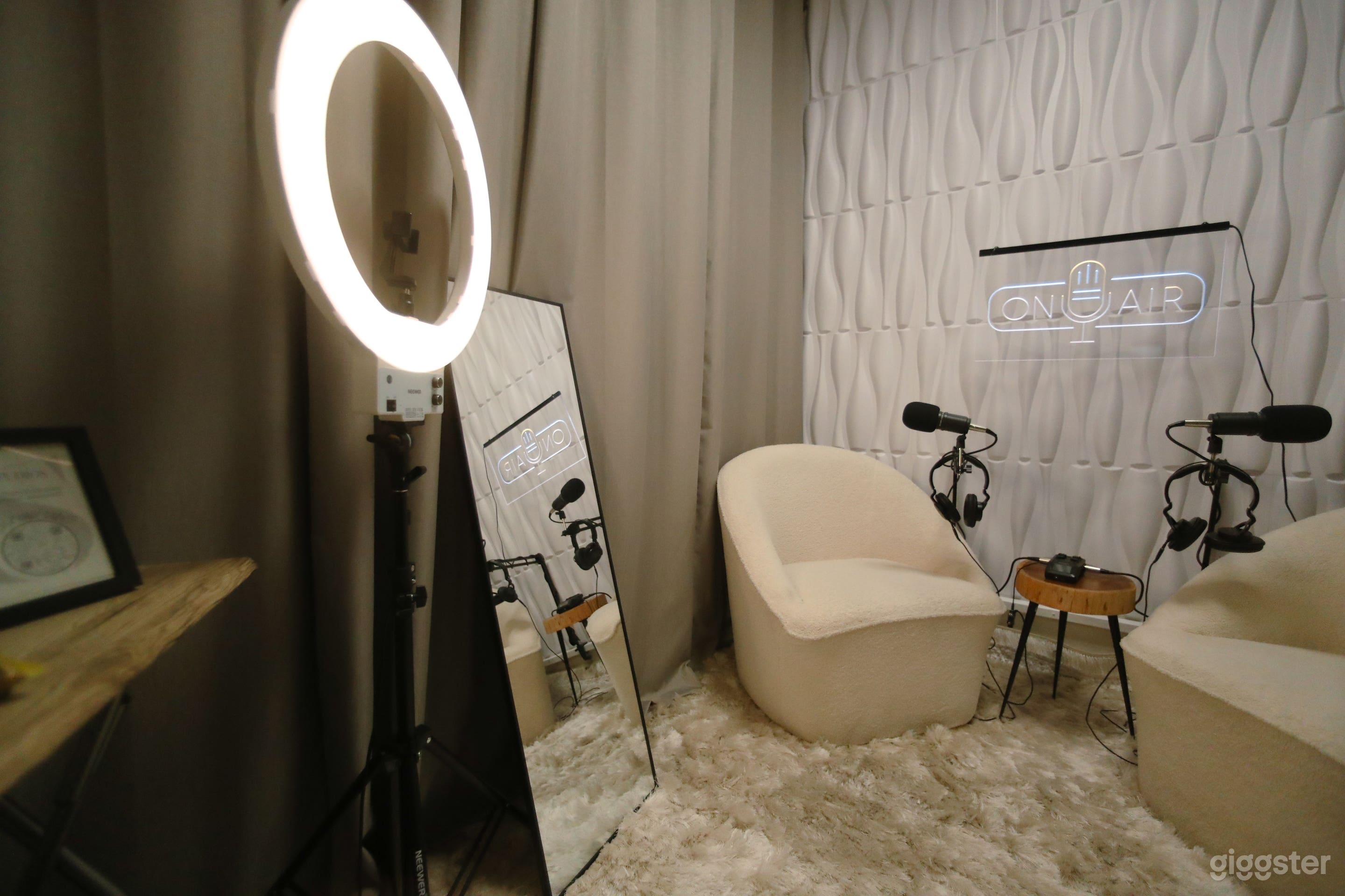 Stylish Studio Spaces for Creatives in Phoenix - The Podcast Photo 3