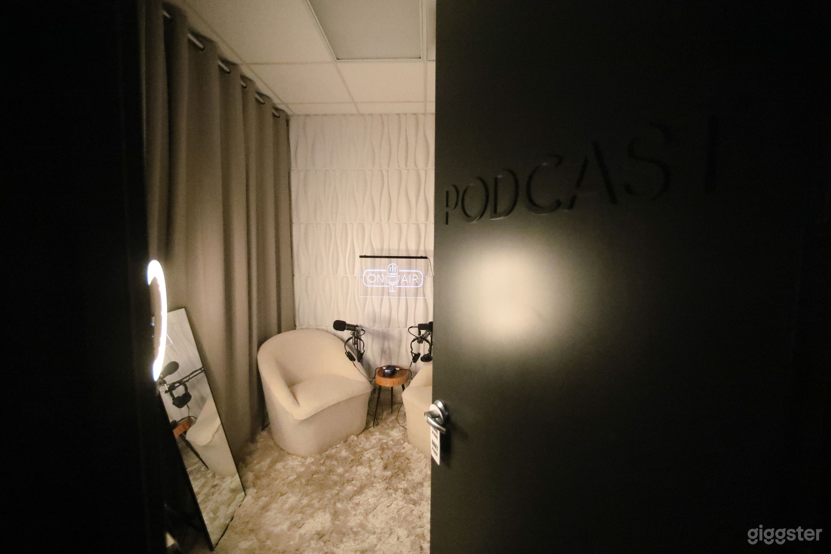 Stylish Studio Spaces for Creatives in Phoenix - The Podcast Photo 2