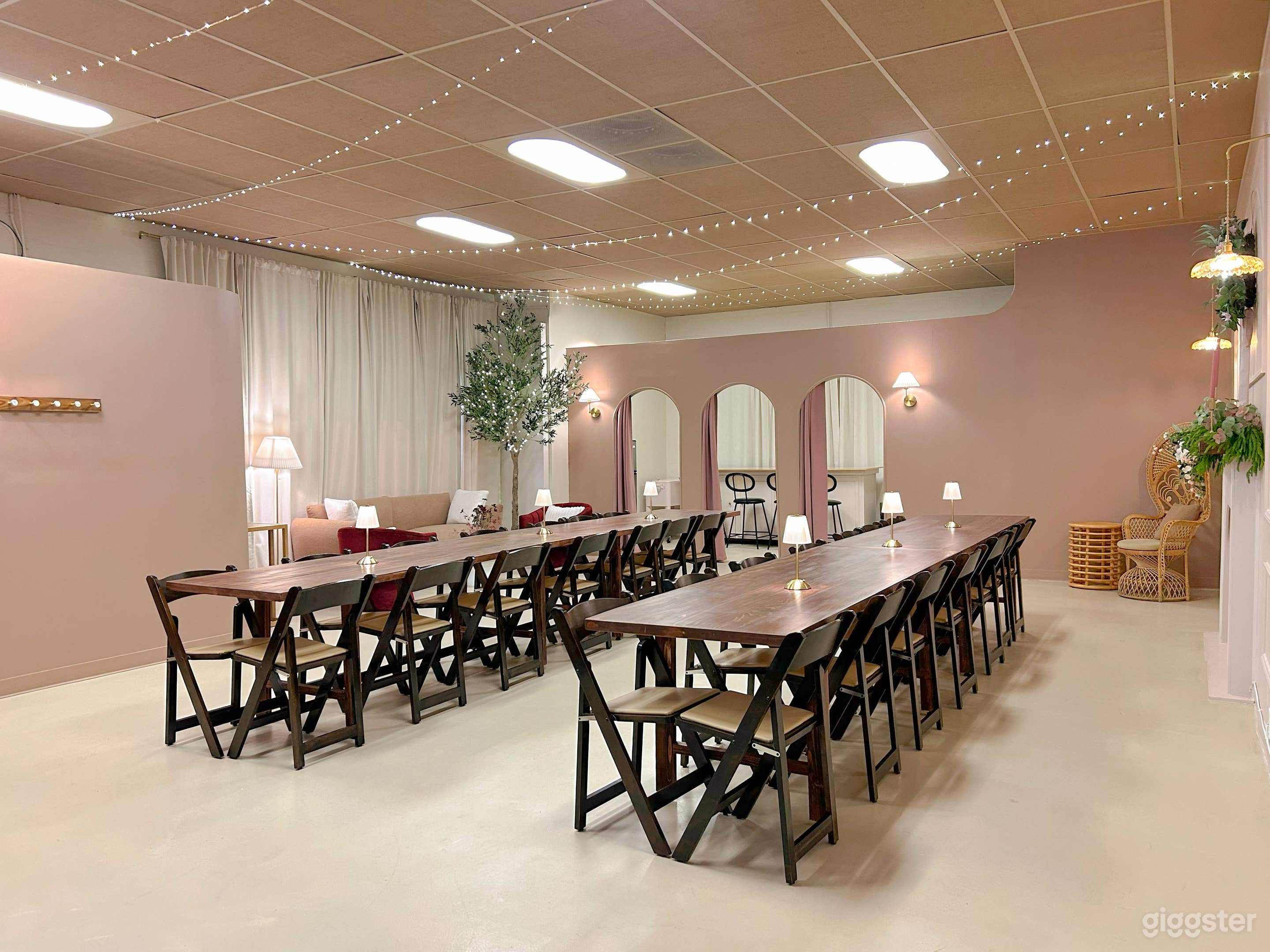 Intimate &amp; Modern Creative Studio Photo 1