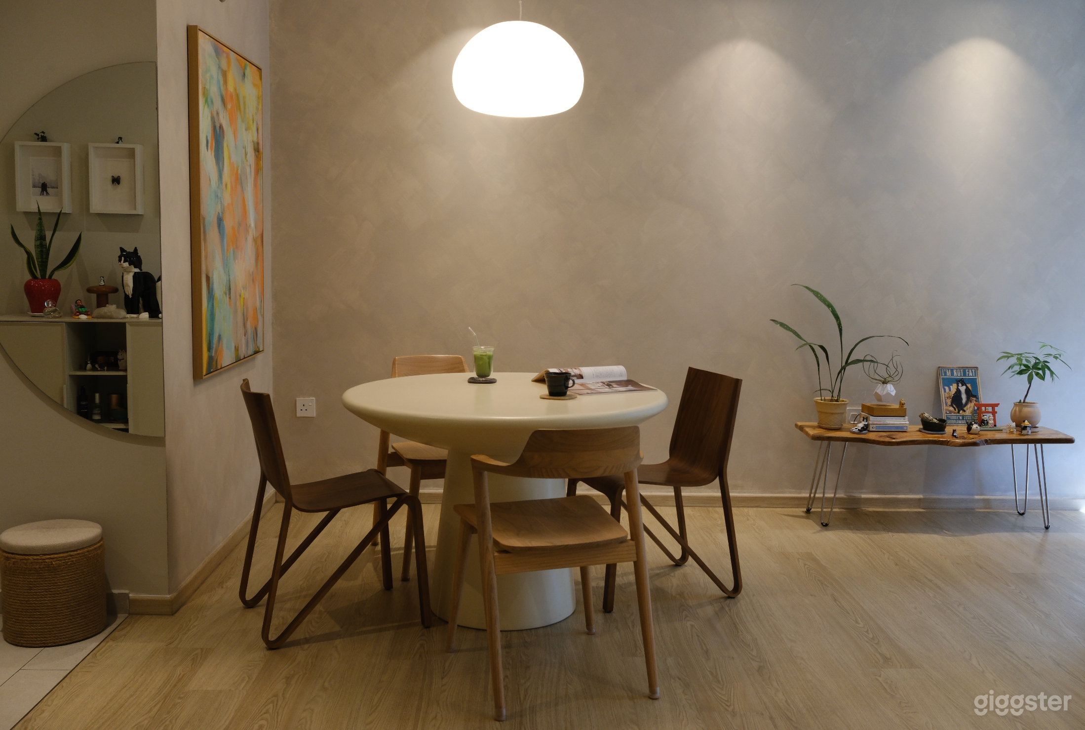 Wabi sabi home cafe warm minimalism with flexi living room Photo 2