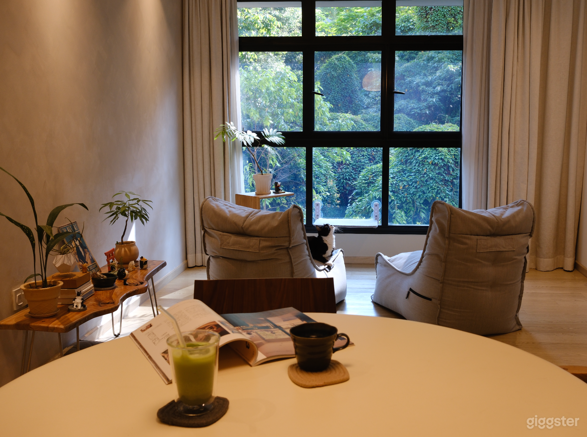 Wabi sabi home cafe warm minimalism with flexi living room Photo 1