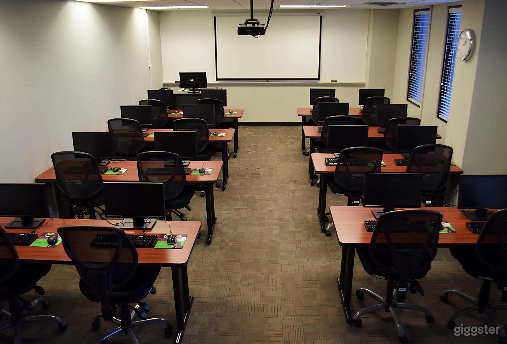 Jefferson Room Photo 1