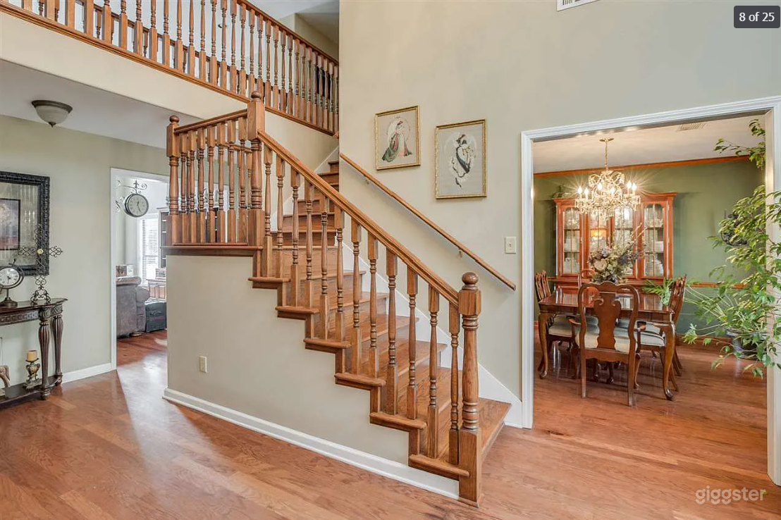 5-Acre Southern Estate with Pond, Creek & Pool Near Memphis Photo 2
