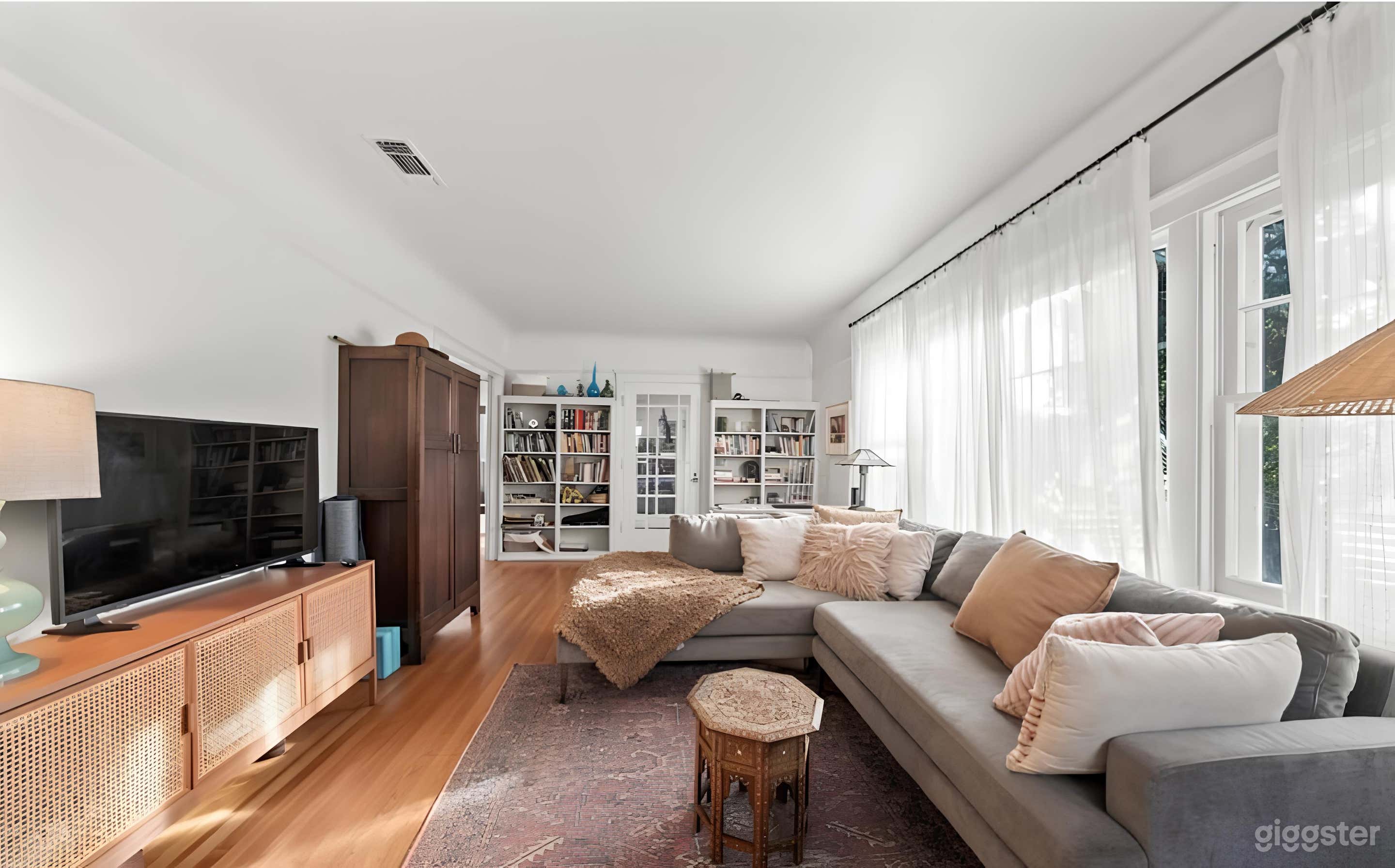 The Camellia Love Nest Photo 3