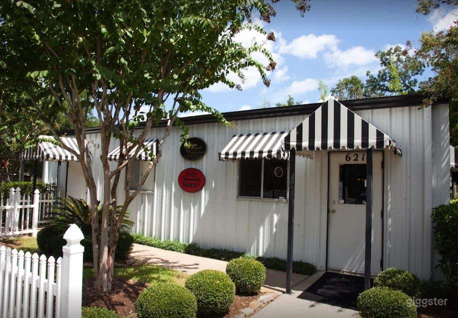 The Shop Sporty Bungalow Photo 4