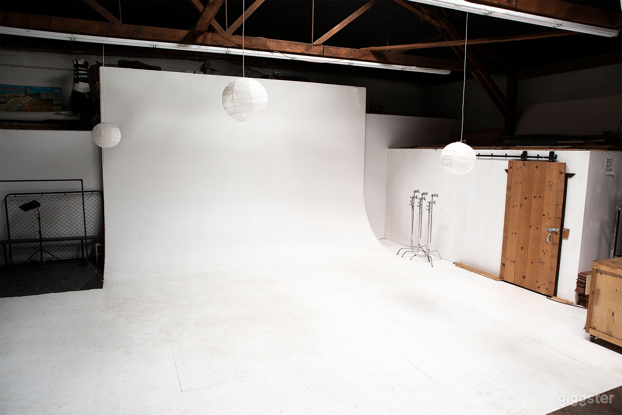 Professional Photo Studio and Creative Space  Photo 1