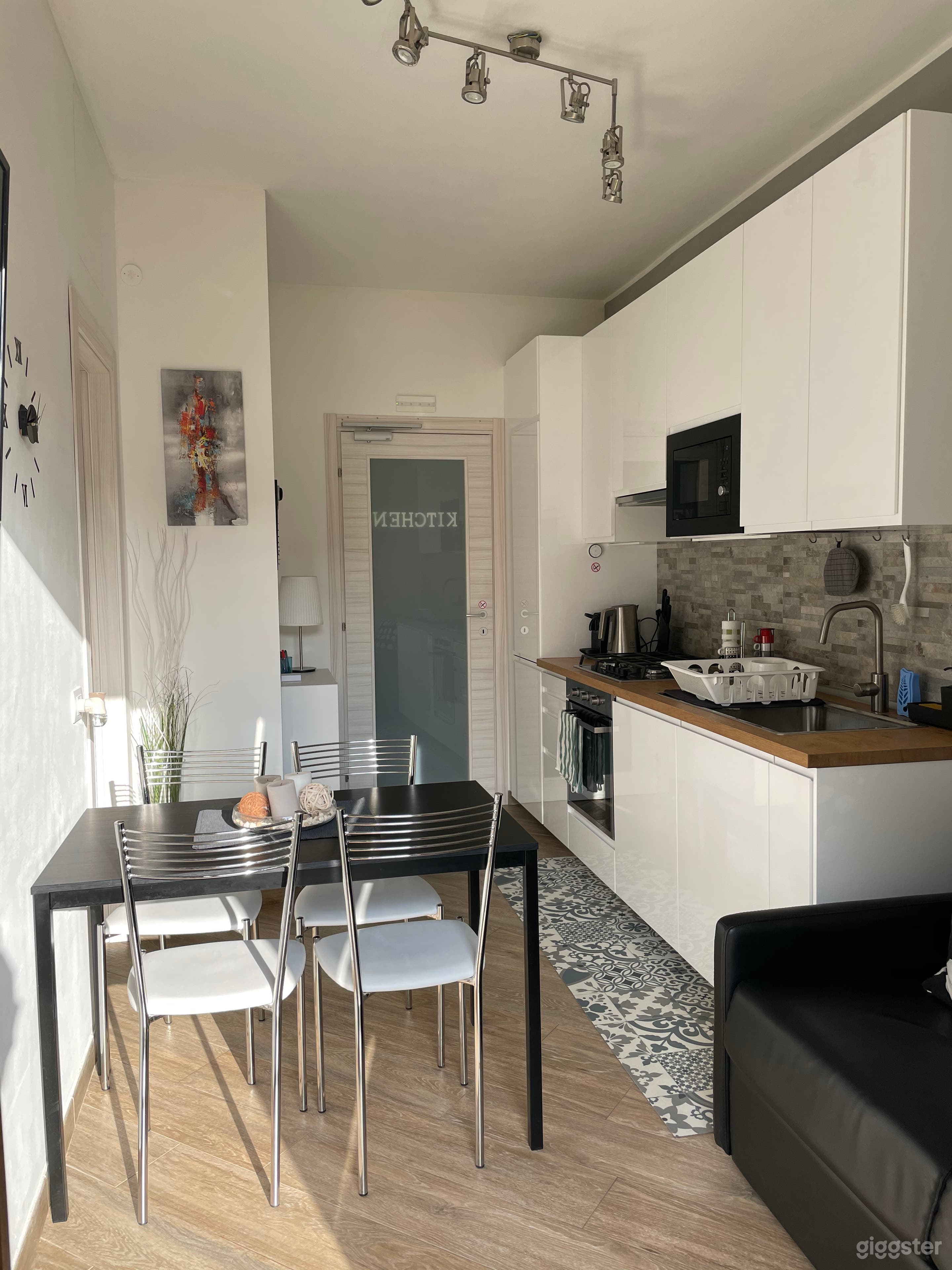 Foto di Accogliente appartamento con 2 camere da letto a Milano 3