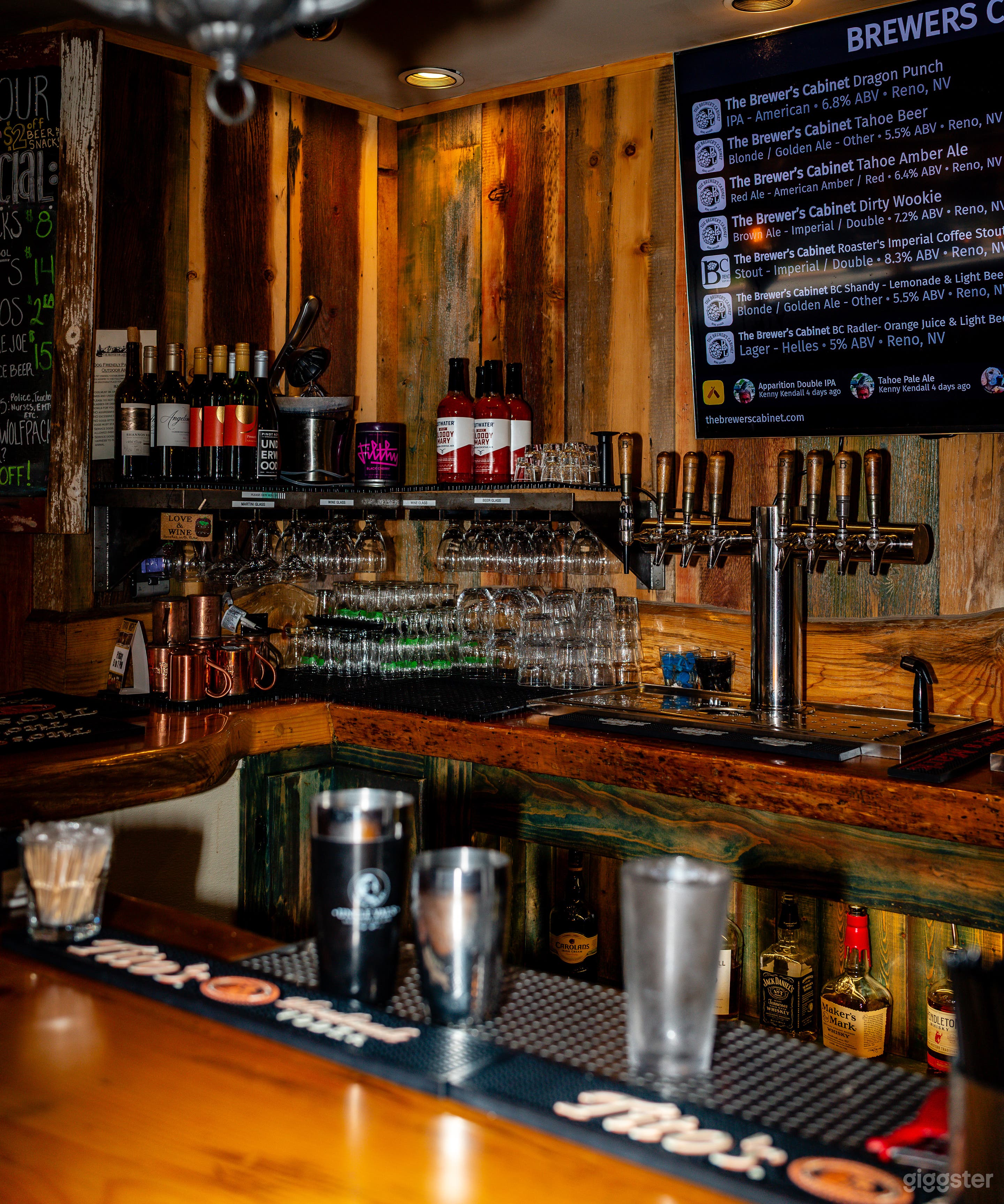 Local Brewery and Restaurant in Downtown Reno Photo 3