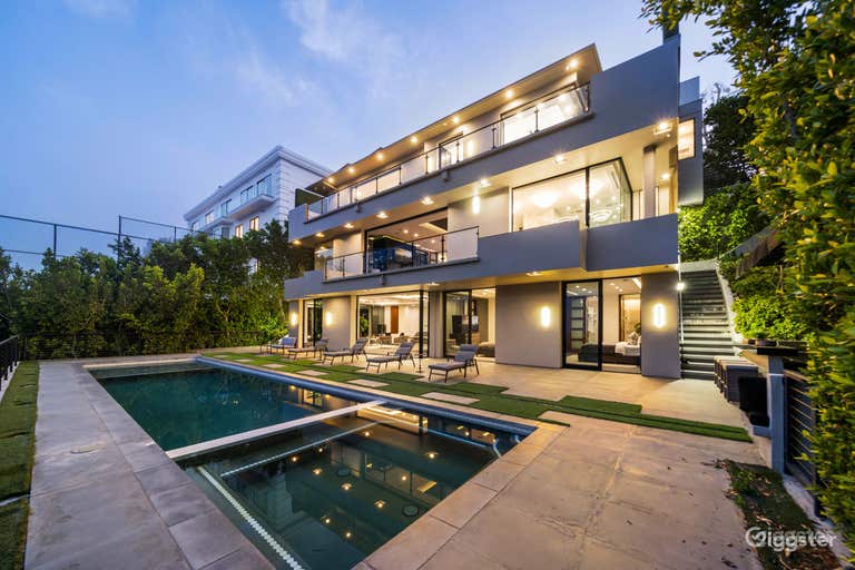  BEVERLY BLISS: LUXE OASIS WITH CANYON VIEWS/POOL 