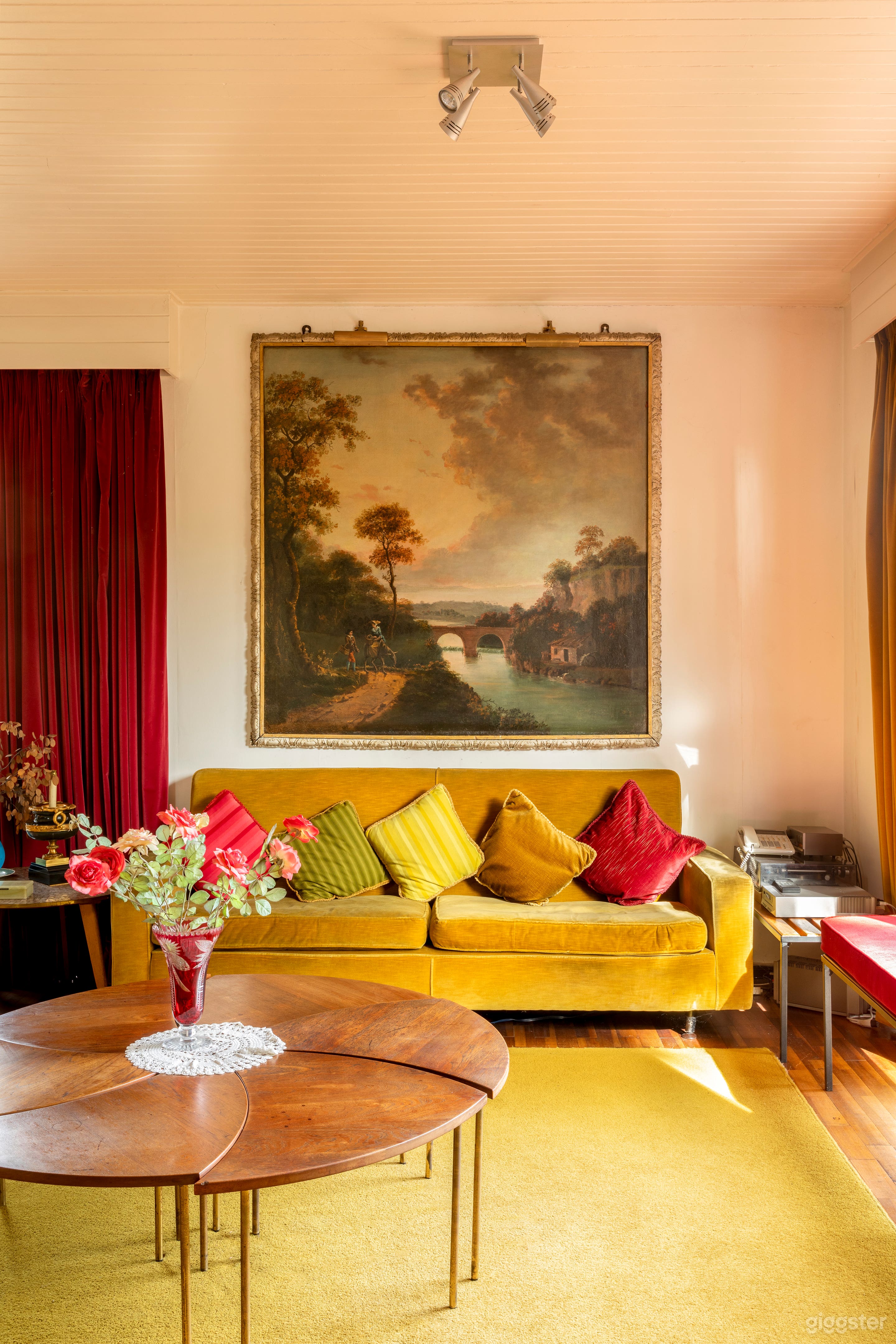 Iconic Mid-century London House. 50's / 60's Photo 3