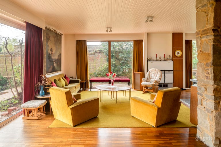  Iconic Mid-century London House. 50's / 60's 