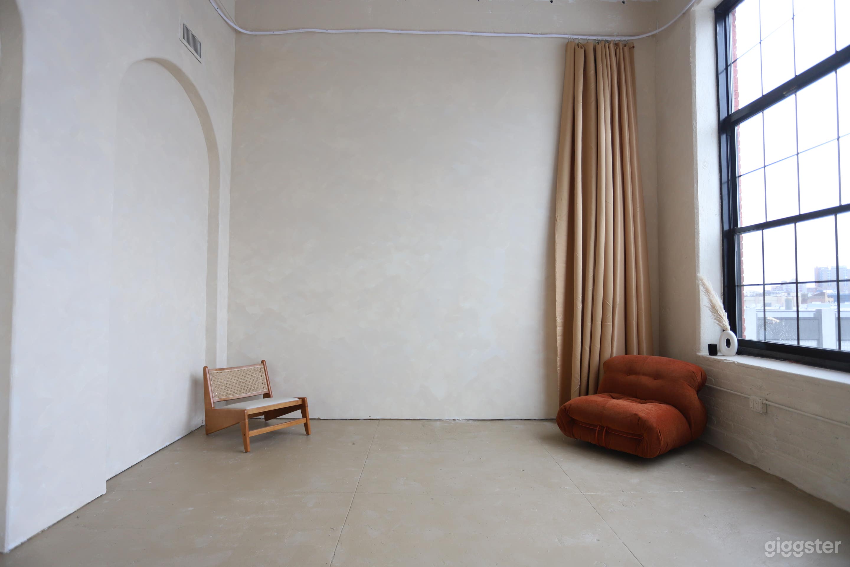 Wabi Sabi Sunny Arched Studio in Bushwick Photo 2