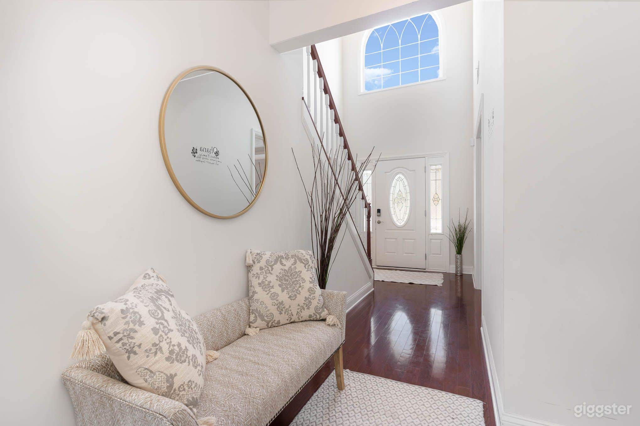 Large beautiful home  Photo 4