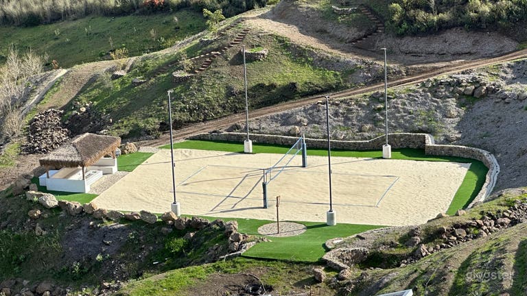  Terrain de beach-volley - finitions de qualité professionnelle et sable 