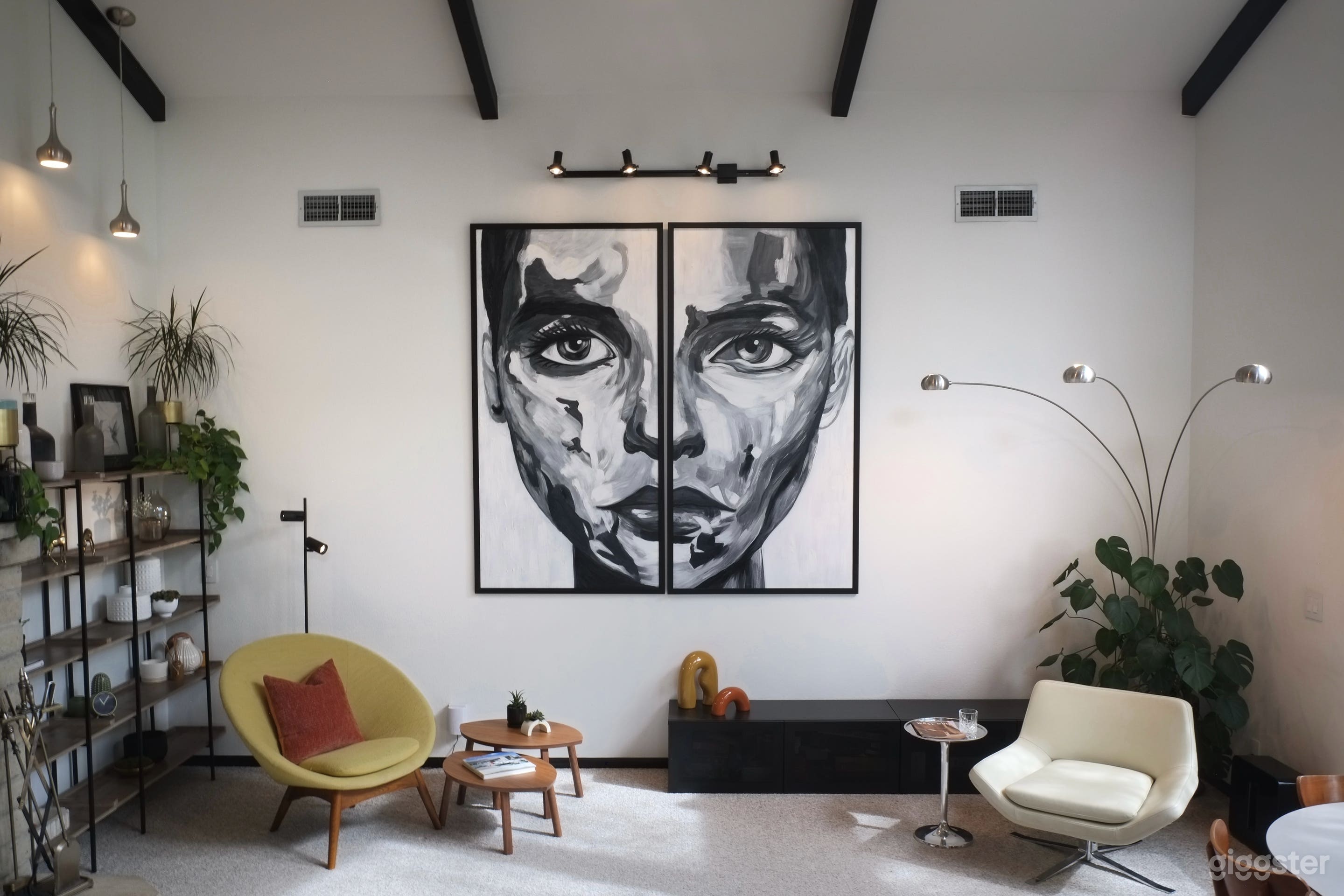 Modern Designer Home with Luxe Master Suite, Pool &amp; Artistic Photo 1